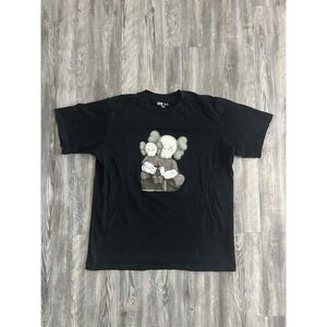 Kaws x Uniqlo UT Short Sleeve Graphic T-Shirt Men's Size Large Black Tee